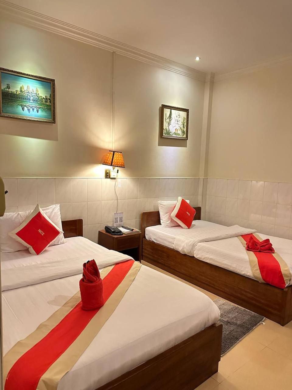 Nice Guesthouse Phnom Penh Bagian luar foto