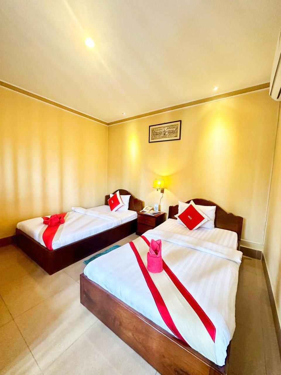 Nice Guesthouse Phnom Penh Bagian luar foto