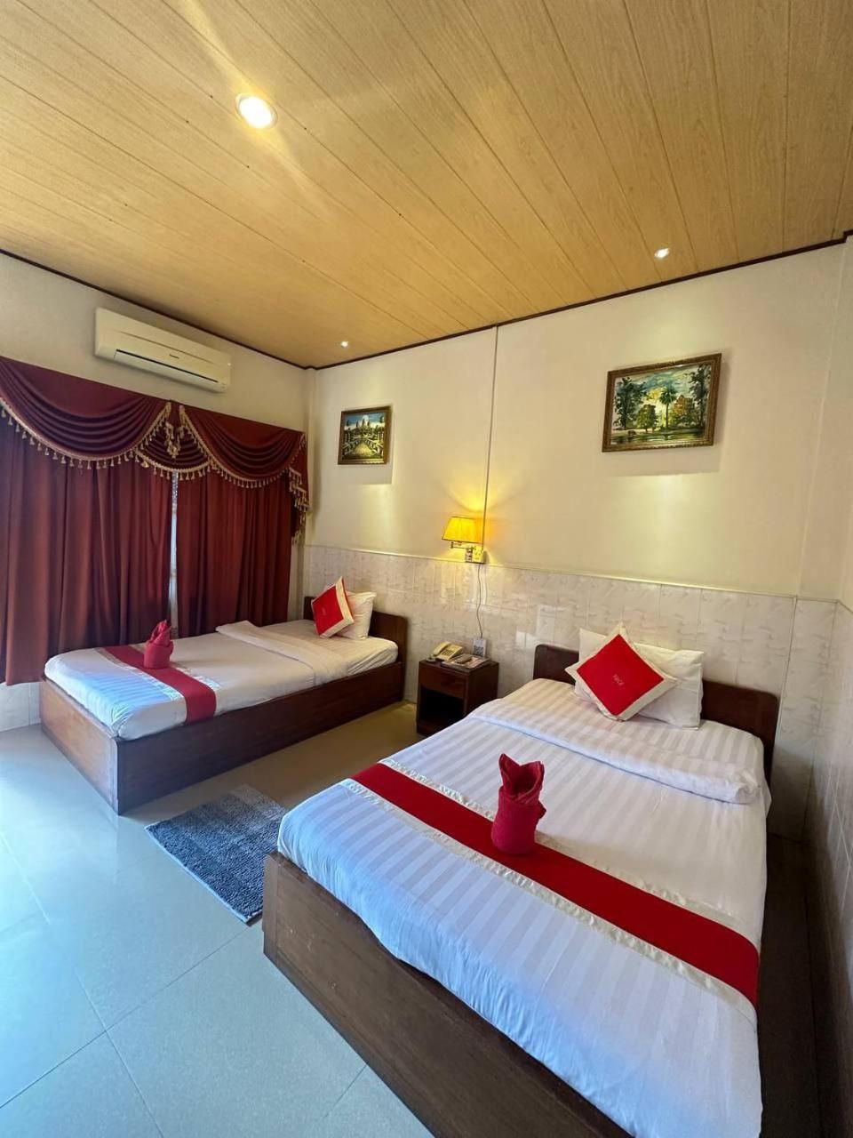 Nice Guesthouse Phnom Penh Bagian luar foto