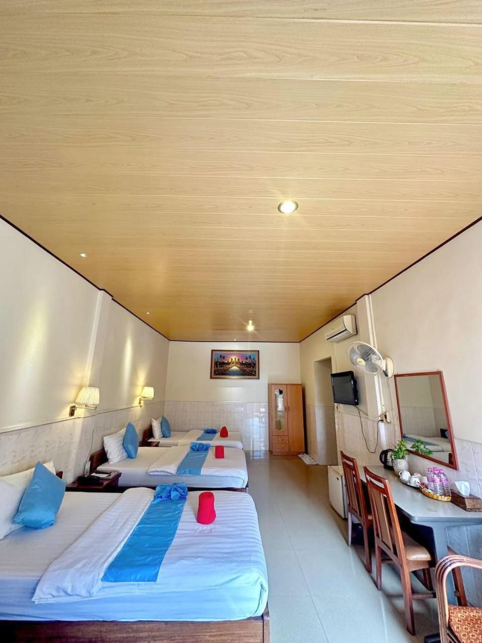 Nice Guesthouse Phnom Penh Bagian luar foto
