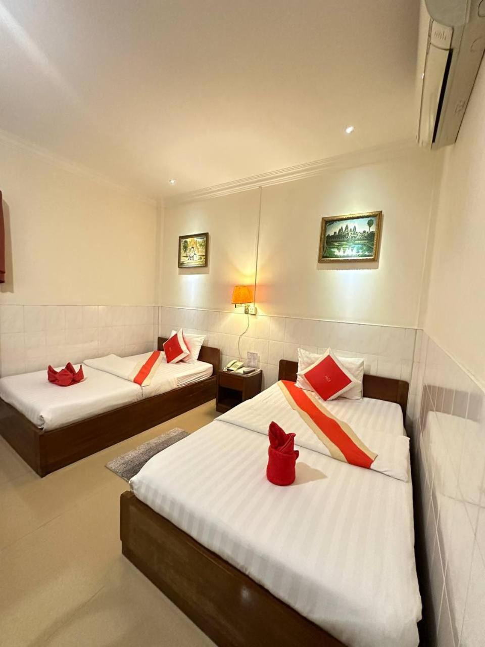 Nice Guesthouse Phnom Penh Bagian luar foto