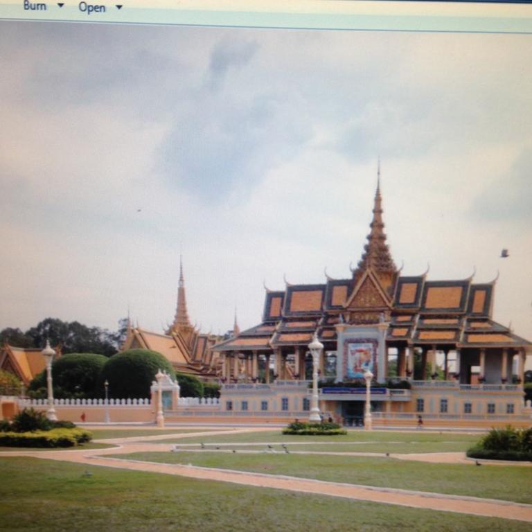 Nice Guesthouse Phnom Penh Bagian luar foto