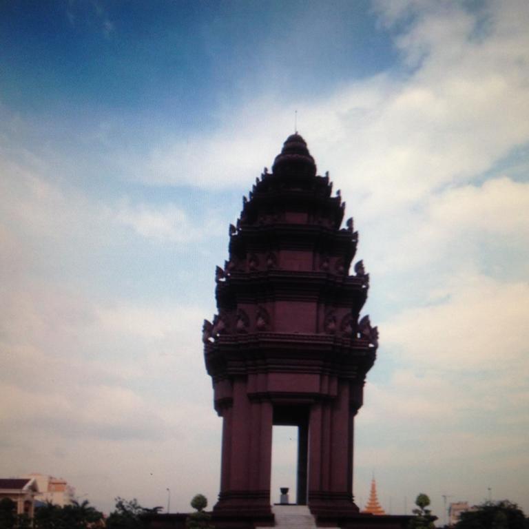 Nice Guesthouse Phnom Penh Bagian luar foto